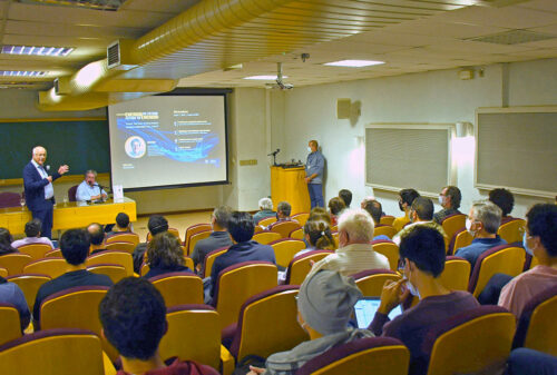 Palestra inaugural foi realizada no auditório do Instituto de Matemática, Estatística e Computação Científica (Imecc)